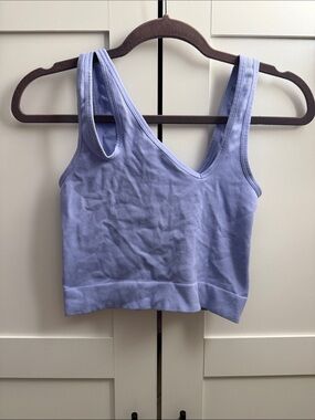 Women's Lavender Ribbed V-Neck Crop Tank Top